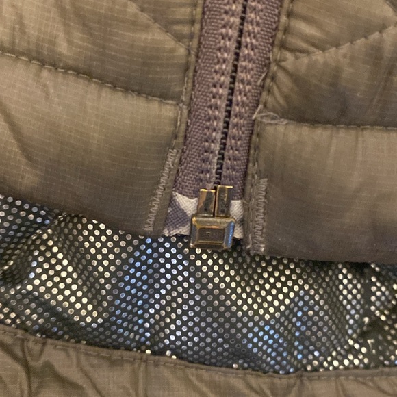 Columbia Size M Grey Women’s Puffer Coat - Picture 6 of 8